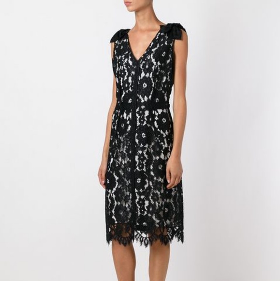 Marc Jacobs Dresses & Skirts - Marc Jacobs floral lace midi dress